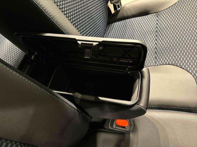 タントカスタムＸＬＥＤオートライト　パワースライドドアウェルカムオープン機能　電動パーキングブレーキ　運転席助手席シートヒーター　アルミホイール　キーフリーシステム　　オート電動格納式ドアミラー（広島県）の中古車