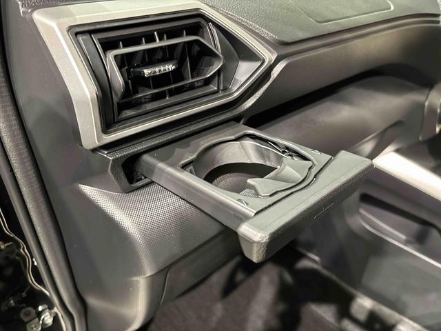 ロッキープレミアムＧ　ＨＥＶＬＥＤヘッドランプ・フォグランプ　全車速追従機能付アダプティブクルーズコントロール　レーンキープコントロール　ブラインドスポットモニター　１７インチアルミホイール　シートヒーター（広島県）の中古車