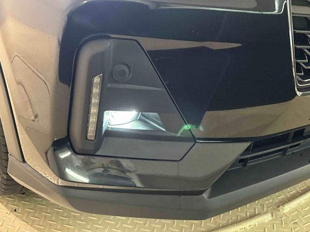ロッキープレミアムＧ　ＨＥＶＬＥＤヘッドランプ・フォグランプ　全車速追従機能付アダプティブクルーズコントロール　レーンキープコントロール　ブラインドスポットモニター　１７インチアルミホイール　シートヒーター（広島県）の中古車