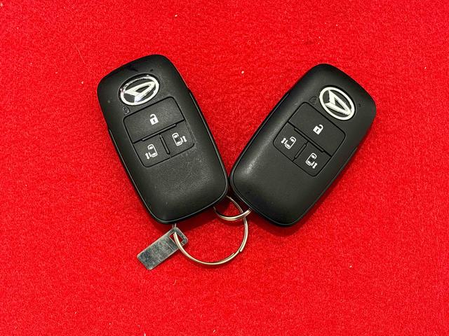 ムーヴキャンバスセオリーＧ　シートヒーターＬＥＤオートライト・フォグランプ　電動パーキングブレーキ　プッシュボタンスタート　セキュリティアラーム　バックカメラ　両側パワースライドドアウエルカムオープン機能　オート電動格納式ドアミラー（広島県）の中古車