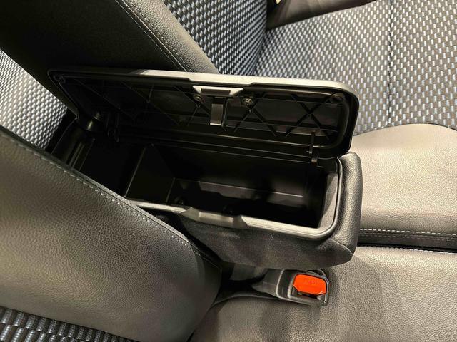 タントカスタムＲＳ　９インチディスプレイオーディオＬＥＤオートライト　パワースライドドアウェルカムオープン機能　電動パーキングブレーキ　運転席助手席シートヒーター　アルミホイール　キーフリーシステム　　オート電動格納式ドアミラー（広島県）の中古車