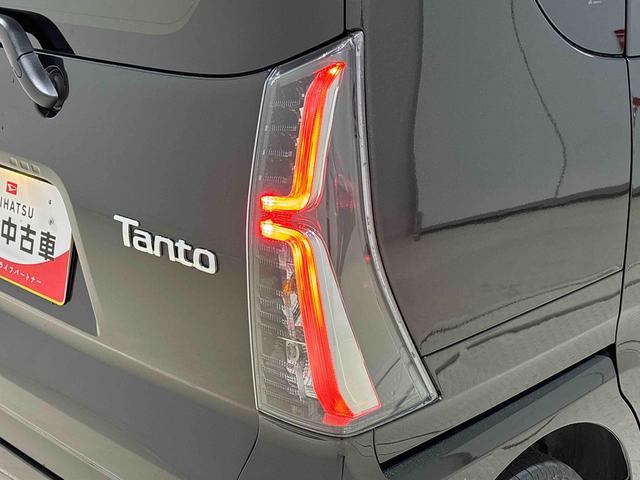 タントカスタムＲＳ　９インチディスプレイオーディオＬＥＤオートライト　パワースライドドアウェルカムオープン機能　電動パーキングブレーキ　運転席助手席シートヒーター　アルミホイール　キーフリーシステム　　オート電動格納式ドアミラー（広島県）の中古車