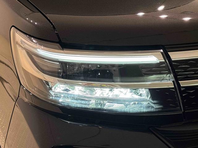 タントカスタムＲＳ　パノラマモニター付き　両側パワースライドドアＬＥＤオートライト　パワースライドドアウェルカムオープン機能　電動パーキングブレーキ　運転席助手席シートヒーター　アルミホイール　キーフリーシステム　　オート電動格納式ドアミラー（広島県）の中古車