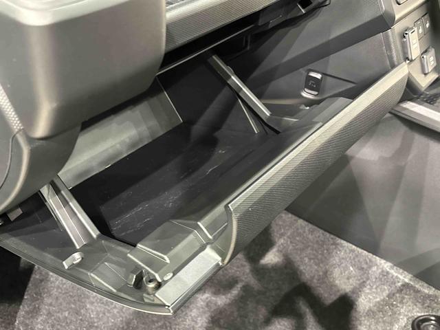 タフトG クロムベンチャー バックモニター対応カメラスカイフィールトップ クロムパック メッキパック シルバーアンダーガーニッシュ インテリアアクセント LEDオートハイビーム&フォグランプ 電動パーキングブレーキ バックカメラ アルミホイール(広島県)の中古車