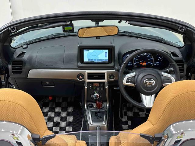 コペンセロ　社外ナビゲーション　ドライブレコーダー　バックカメラアクティブトップ　運転席・助手席シートヒーター　ＬＥＤヘッドランプ　本革巻ステアリングホイール　純正アルミホイール（切削デザイン）ステアリングスイッチ（広島県）の中古車