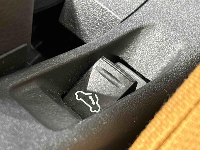 コペンセロ　社外ナビゲーション　ドライブレコーダー　バックカメラアクティブトップ　運転席・助手席シートヒーター　ＬＥＤヘッドランプ　本革巻ステアリングホイール　純正アルミホイール（切削デザイン）ステアリングスイッチ（広島県）の中古車