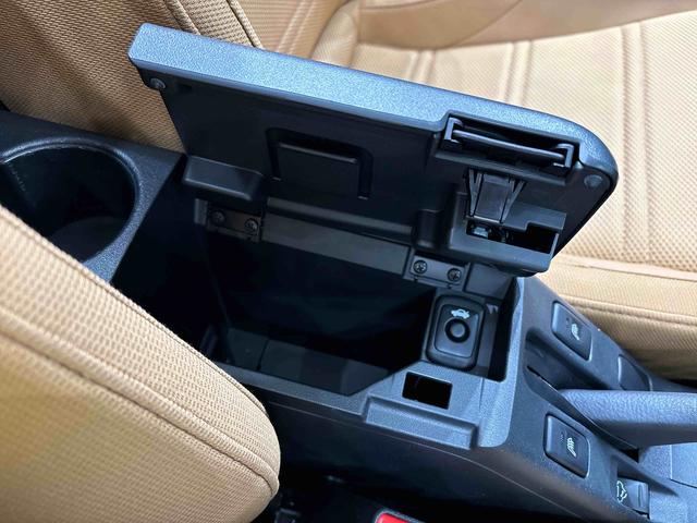 コペンセロ　社外ナビゲーション　ドライブレコーダー　バックカメラアクティブトップ　運転席・助手席シートヒーター　ＬＥＤヘッドランプ　本革巻ステアリングホイール　純正アルミホイール（切削デザイン）ステアリングスイッチ（広島県）の中古車