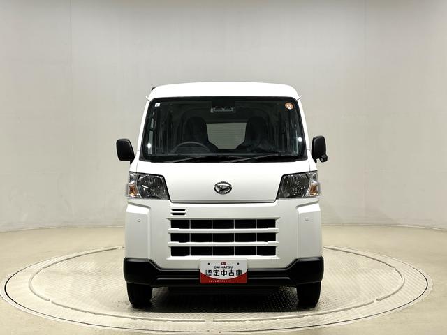 ハイゼットカーゴＤＸ　４ＷＤ　ＡＴ　ＡＭ／ＦＭラジオチューナーハロゲンヘッドランプ　トップシェイドガラス　コーナーセンサー　オーバーヘッドシェルフ　フロントドアパワーウインドウ　キーレスエントリー　ＡＭ／ＦＭラジオ　テンパータイヤ　スチールホイール（広島県）の中古車