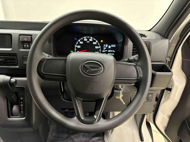 ハイゼットカーゴＤＸ　４ＷＤ　ＡＴ　ＡＭ／ＦＭラジオチューナーハロゲンヘッドランプ　トップシェイドガラス　コーナーセンサー　オーバーヘッドシェルフ　フロントドアパワーウインドウ　キーレスエントリー　ＡＭ／ＦＭラジオ　テンパータイヤ　スチールホイール（広島県）の中古車