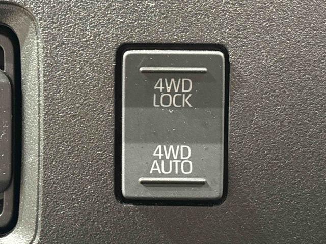 ハイゼットカーゴＤＸ　４ＷＤ　ＡＴ　ＡＭ／ＦＭラジオチューナーハロゲンヘッドランプ　トップシェイドガラス　コーナーセンサー　オーバーヘッドシェルフ　フロントドアパワーウインドウ　キーレスエントリー　ＡＭ／ＦＭラジオ　テンパータイヤ　スチールホイール（広島県）の中古車