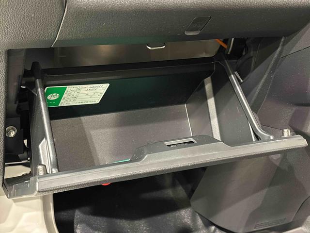 ハイゼットカーゴＤＸ　４ＷＤ　ＡＴ　ＡＭ／ＦＭラジオチューナーハロゲンヘッドランプ　トップシェイドガラス　コーナーセンサー　オーバーヘッドシェルフ　フロントドアパワーウインドウ　キーレスエントリー　ＡＭ／ＦＭラジオ　テンパータイヤ　スチールホイール（広島県）の中古車