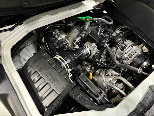 ハイゼットカーゴＤＸ　４ＷＤ　ＡＴ　ＡＭ／ＦＭラジオチューナーハロゲンヘッドランプ　トップシェイドガラス　コーナーセンサー　オーバーヘッドシェルフ　フロントドアパワーウインドウ　キーレスエントリー　ＡＭ／ＦＭラジオ　テンパータイヤ　スチールホイール（広島県）の中古車