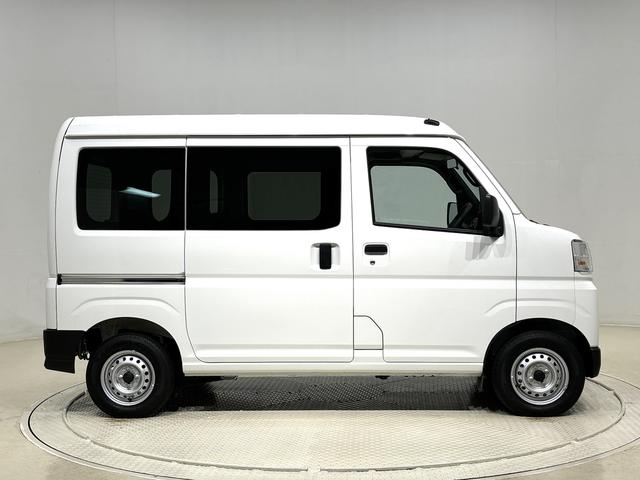 ハイゼットカーゴDX 4WD AM・FMラジオ マニュアルエアコンハロゲンヘッドランプ キーレスエントリー オーバーヘッドシェルフ 荷室ランプ AM・FMラジオ テンパータイヤ スチールホイール マニュアルエアコン(広島県)の中古車