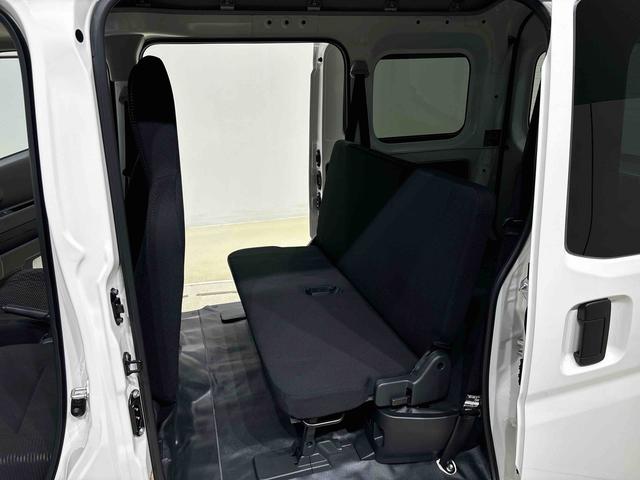 ハイゼットカーゴDX 4WD AM・FMラジオ マニュアルエアコンハロゲンヘッドランプ キーレスエントリー オーバーヘッドシェルフ 荷室ランプ AM・FMラジオ テンパータイヤ スチールホイール マニュアルエアコン(広島県)の中古車