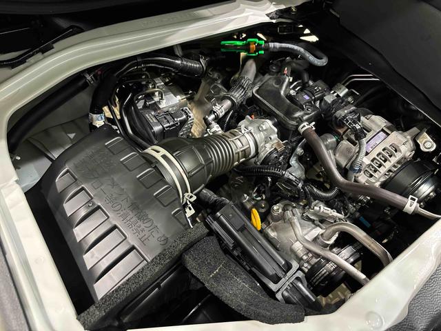 ハイゼットカーゴDX 4WD AM・FMラジオ マニュアルエアコンハロゲンヘッドランプ キーレスエントリー オーバーヘッドシェルフ 荷室ランプ AM・FMラジオ テンパータイヤ スチールホイール マニュアルエアコン(広島県)の中古車