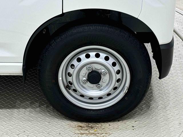 ハイゼットカーゴDX 4WD AM・FMラジオ マニュアルエアコンハロゲンヘッドランプ キーレスエントリー オーバーヘッドシェルフ 荷室ランプ AM・FMラジオ テンパータイヤ スチールホイール マニュアルエアコン(広島県)の中古車