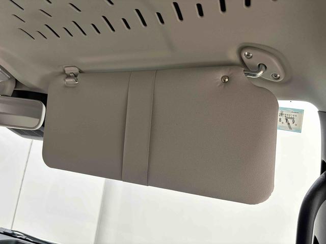 ハイゼットカーゴDX 4WD AM・FMラジオ マニュアルエアコンハロゲンヘッドランプ キーレスエントリー オーバーヘッドシェルフ 荷室ランプ AM・FMラジオ テンパータイヤ スチールホイール マニュアルエアコン(広島県)の中古車