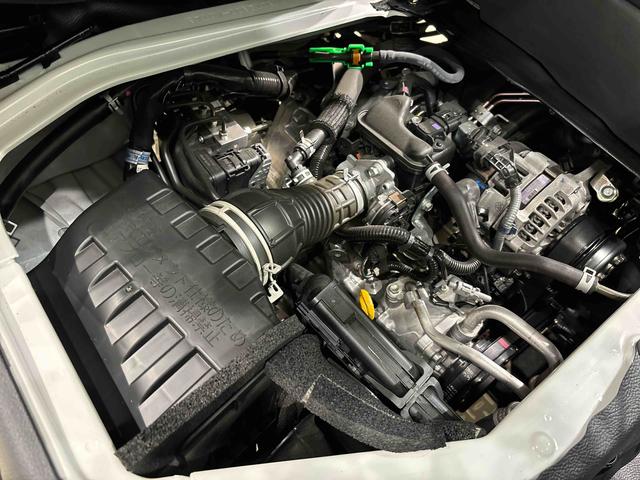 ハイゼットカーゴDX 4WD AM・FMラジオ マニュアルエアコンハロゲンヘッドランプ キーレスエントリー オーバーヘッドシェルフ 荷室ランプ AM・FMラジオ テンパータイヤ スチールホイール マニュアルエアコン(広島県)の中古車