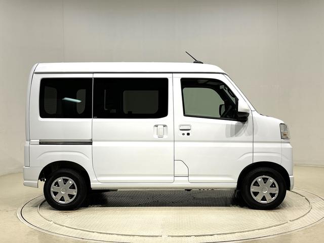 ハイゼットカーゴクルーズ 4WD キーフリーシステム スペアタイヤトップシェイドガラス 12インチフルホイールキャップ コーナーセンサー マニュアルエアコン プッシュボタンスタート 運転席・助手席パワーウィンドウ セキュリティーアラーム サイドアンダードアミラー(広島県)の中古車
