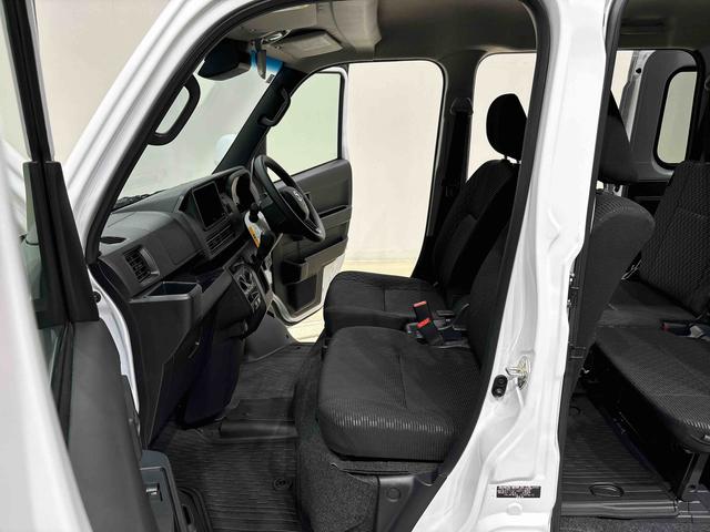 ハイゼットカーゴクルーズ 4WD キーフリーシステム スペアタイヤトップシェイドガラス 12インチフルホイールキャップ コーナーセンサー マニュアルエアコン プッシュボタンスタート 運転席・助手席パワーウィンドウ セキュリティーアラーム サイドアンダードアミラー(広島県)の中古車