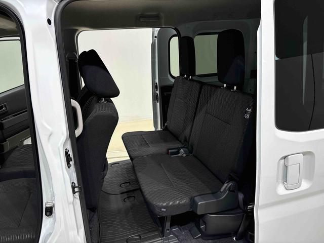 ハイゼットカーゴクルーズ 4WD キーフリーシステム スペアタイヤトップシェイドガラス 12インチフルホイールキャップ コーナーセンサー マニュアルエアコン プッシュボタンスタート 運転席・助手席パワーウィンドウ セキュリティーアラーム サイドアンダードアミラー(広島県)の中古車