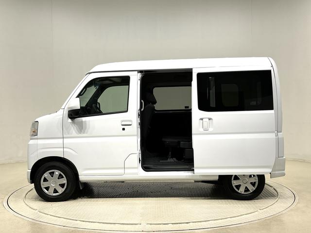 ハイゼットカーゴクルーズ電動格納式カラードドアミラー　トップシェイドガラス　１２インチフルホイールキャップ　コーナーセンサー　キーレスエントリー（広島県）の中古車