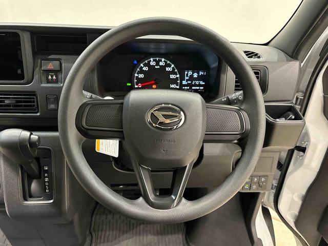 ハイゼットカーゴクルーズ電動格納式カラードドアミラー　トップシェイドガラス　１２インチフルホイールキャップ　コーナーセンサー　キーレスエントリー（広島県）の中古車