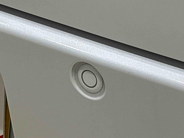 ハイゼットカーゴクルーズ電動格納式カラードドアミラー　トップシェイドガラス　１２インチフルホイールキャップ　コーナーセンサー　キーレスエントリー（広島県）の中古車