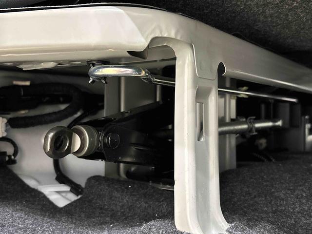 ハイゼットカーゴクルーズ電動格納式カラードドアミラー　トップシェイドガラス　１２インチフルホイールキャップ　コーナーセンサー　キーレスエントリー（広島県）の中古車