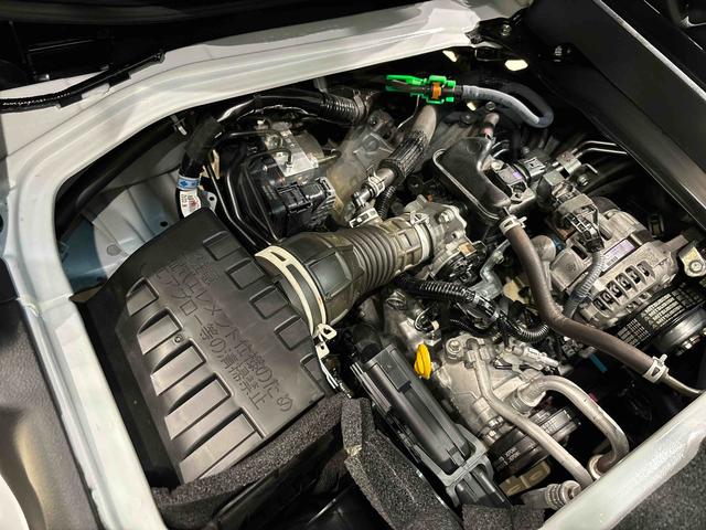 ハイゼットカーゴクルーズ電動格納式カラードドアミラー　トップシェイドガラス　１２インチフルホイールキャップ　コーナーセンサー　キーレスエントリー（広島県）の中古車