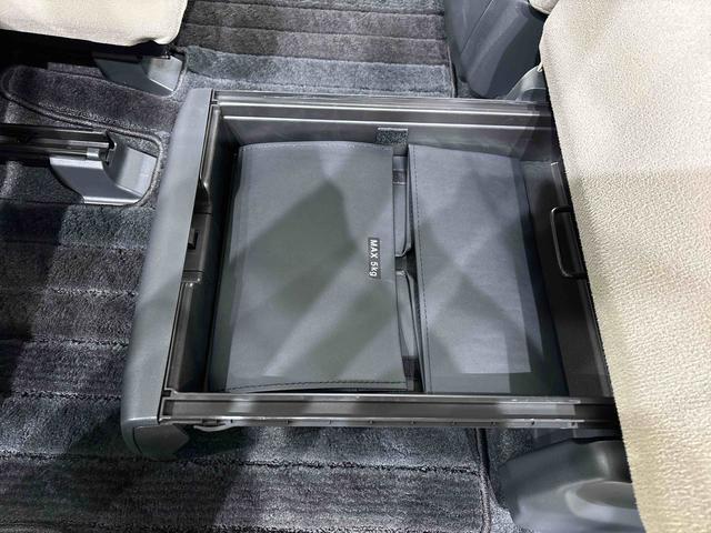 ムーヴキャンバスGメイクアップリミテッド SAIII ナビ ドラレコ ETCLEDヘッドランプ・フォグランプ 置き楽ボックス オートライト プッシュボタンスタート セキュリティアラーム パノラマモニター対応カメラ 両側パワースライドドア(広島県)の中古車