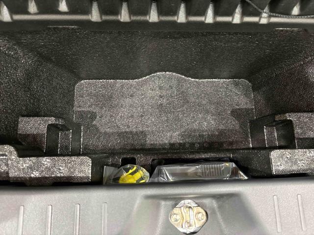 ムーヴＸリミテッドII　ＳＡIII運転席シートヒーター　アルミホイール　オートライト　プッシュボタンスタート　セキュリティアラーム　キーフリーシステム　オート電動格納式ドアミラー　シートリフター（広島県）の中古車