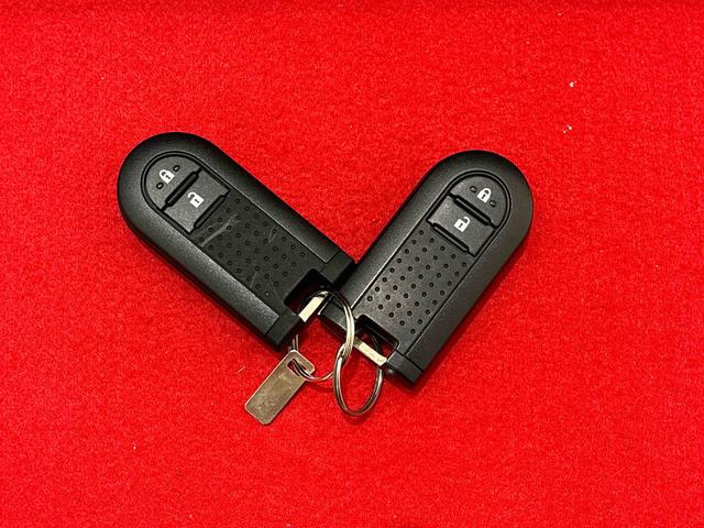 ムーヴＸリミテッドII　ＳＡIII運転席シートヒーター　アルミホイール　オートライト　プッシュボタンスタート　セキュリティアラーム　キーフリーシステム　オート電動格納式ドアミラー　シートリフター（広島県）の中古車