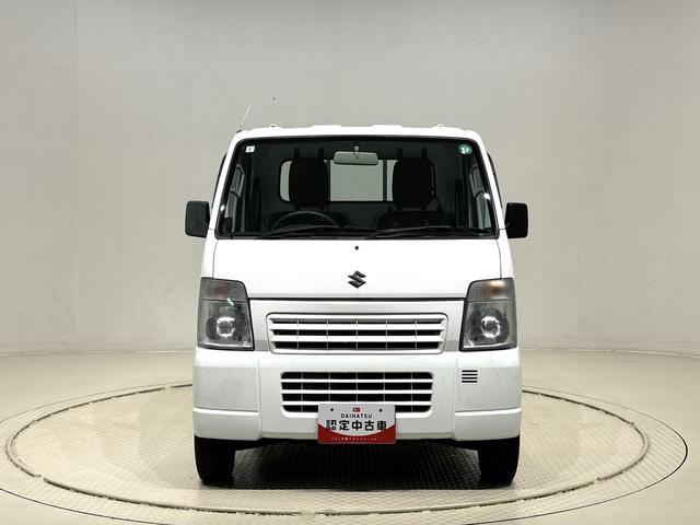 キャリイトラックKCエアコン・パワステ 4WD 5MTマニュアルエアコン AM/FMラジオ ヘッドライトレベリング バッテリーカバー バイザー スチールホイール(広島県)の中古車