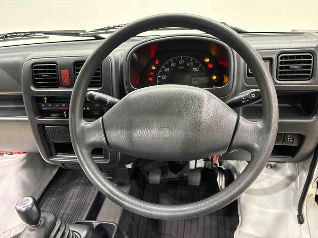 キャリイトラックKCエアコン・パワステ 4WD 5MTマニュアルエアコン AM/FMラジオ ヘッドライトレベリング バッテリーカバー バイザー スチールホイール(広島県)の中古車