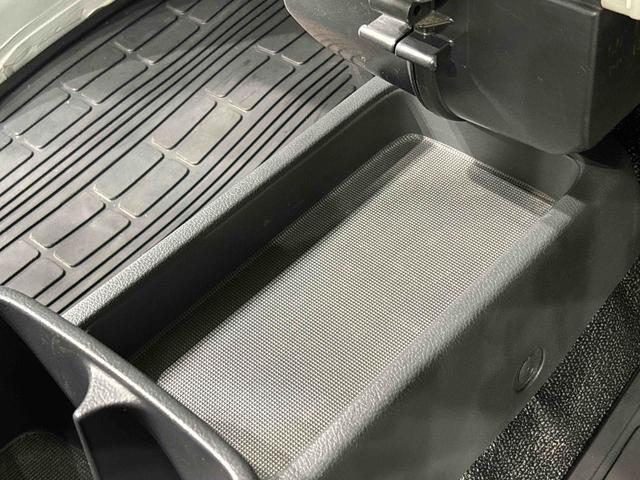 キャリイトラックKCエアコン・パワステ 4WD 5MTマニュアルエアコン AM/FMラジオ ヘッドライトレベリング バッテリーカバー バイザー スチールホイール(広島県)の中古車