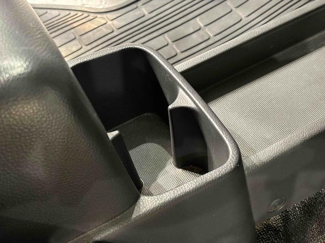 キャリイトラックKCエアコン・パワステ 4WD 5MTマニュアルエアコン AM/FMラジオ ヘッドライトレベリング バッテリーカバー バイザー スチールホイール(広島県)の中古車