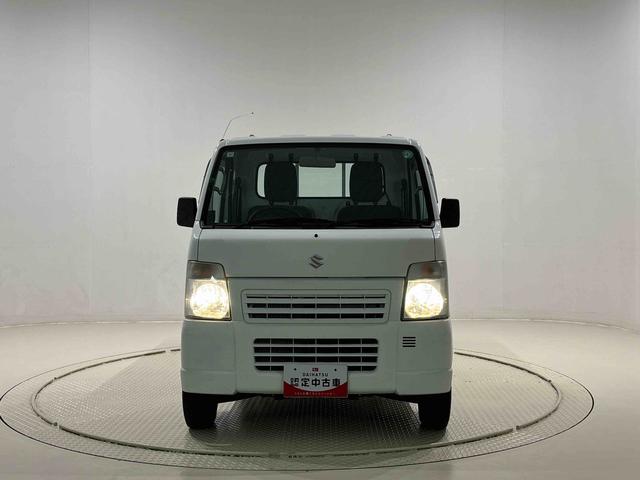 キャリイトラックKCエアコン・パワステ 4WD 5MTマニュアルエアコン AM/FMラジオ ヘッドライトレベリング バッテリーカバー バイザー スチールホイール(広島県)の中古車