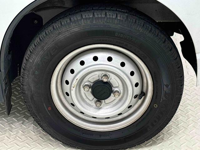 キャリイトラックKCエアコン・パワステ 4WD 5MTマニュアルエアコン AM/FMラジオ ヘッドライトレベリング バッテリーカバー バイザー スチールホイール(広島県)の中古車