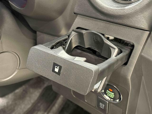 ムーヴカスタム　ＲＳ　７インチフルセグナビ　バックカメラ　ターボ車ＥＴＣ　ＨＩＤヘッドライト　オートライト　純正ワイドバイザー　純正カーペットマット　プッシュボタンスタート　アイドリングストップ　オートエアコン　セキュリティアラーム　１５インチアルミホイール（広島県）の中古車