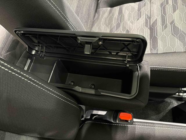 タフトGターボ ダーククロムベンチャー 運転席助手席シートヒーターバックモニター 電動パーキングブレーキ プッシュボタンスタート オートライト サイドエアバッグ LEDヘッドライト・フォグランプ キーフリーシステム 純正アルミホイール セキュリティーアラーム(広島県)の中古車