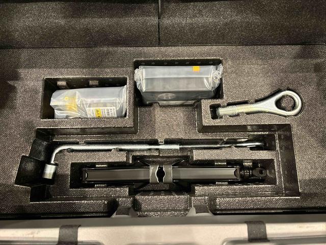 タフトＧ　クロムベンチャー　電動パーキングブレーキスカイフィールトップ　クロムパック　メッキパック　シルバーアンダーガーニッシュ　インテリアアクセント　ＬＥＤオートライト＆フォグランプ　電動パーキングブレーキ　バックカメラ　アルミホイール（広島県）の中古車