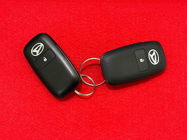 タフトＧ　クロムベンチャー　電動パーキングブレーキスカイフィールトップ　クロムパック　メッキパック　シルバーアンダーガーニッシュ　インテリアアクセント　ＬＥＤオートライト＆フォグランプ　電動パーキングブレーキ　バックカメラ　アルミホイール（広島県）の中古車