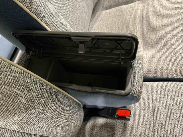 ムーヴキャンバスストライプスG バックモニター 電動パーキングブレーキLEDオートライト・フォグランプ 電動パーキングブレーキ プッシュボタンスタート セキュリティアラーム バックカメラ 両側パワースライドドアウエルカムオープン機能 オート電動格納式ドアミラー(広島県)の中古車