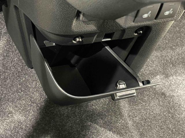 ムーヴキャンバスストライプスＧＬＥＤオートライト・フォグランプ　電動パーキングブレーキ　プッシュボタンスタート　セキュリティアラーム　バックカメラ　両側パワースライドドアウエルカムオープン機能　オート電動格納式ドアミラー（広島県）の中古車