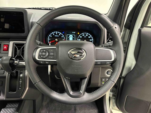 タフトG クロムベンチャー 電動パーキングブレーキスカイフィールトップ クロムパック メッキパック シルバーアンダーガーニッシュ インテリアアクセント LEDオートライト&フォグランプ 電動パーキングブレーキ バックカメラ アルミホイール(広島県)の中古車