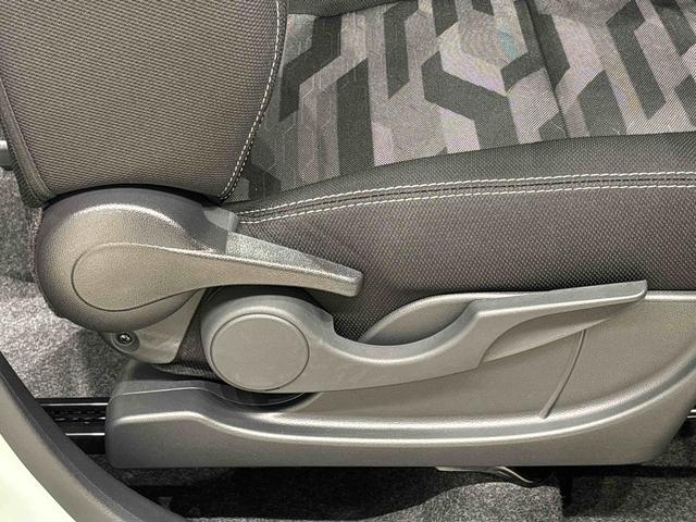 タフトG クロムベンチャー 電動パーキングブレーキスカイフィールトップ クロムパック メッキパック シルバーアンダーガーニッシュ インテリアアクセント LEDオートライト&フォグランプ 電動パーキングブレーキ バックカメラ アルミホイール(広島県)の中古車