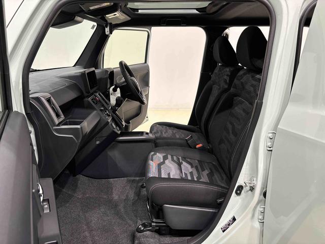 タフトG クロムベンチャー 電動パーキングブレーキスカイフィールトップ クロムパック メッキパック シルバーアンダーガーニッシュ インテリアアクセント LEDオートライト&フォグランプ 電動パーキングブレーキ バックカメラ アルミホイール(広島県)の中古車