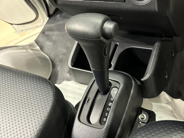 ハイゼットトラックスタンダード LEDヘッドランプ 電動格納式ドアミラースペアタイヤ キーフリーシステム プッシュボタンスタート パワーウインドウ LED大型荷台作業灯 アダプティブドライビングビーム AMFMラジオ(広島県)の中古車