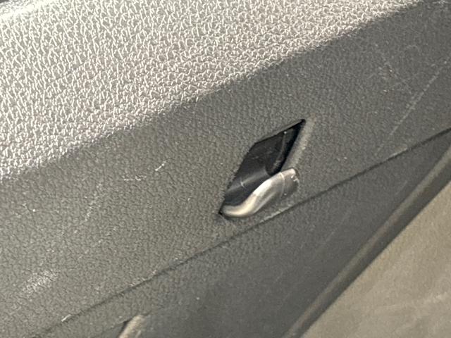 ハイゼットトラックスタンダード LEDヘッドランプ 電動格納式ドアミラースペアタイヤ キーフリーシステム プッシュボタンスタート パワーウインドウ LED大型荷台作業灯 アダプティブドライビングビーム AMFMラジオ(広島県)の中古車